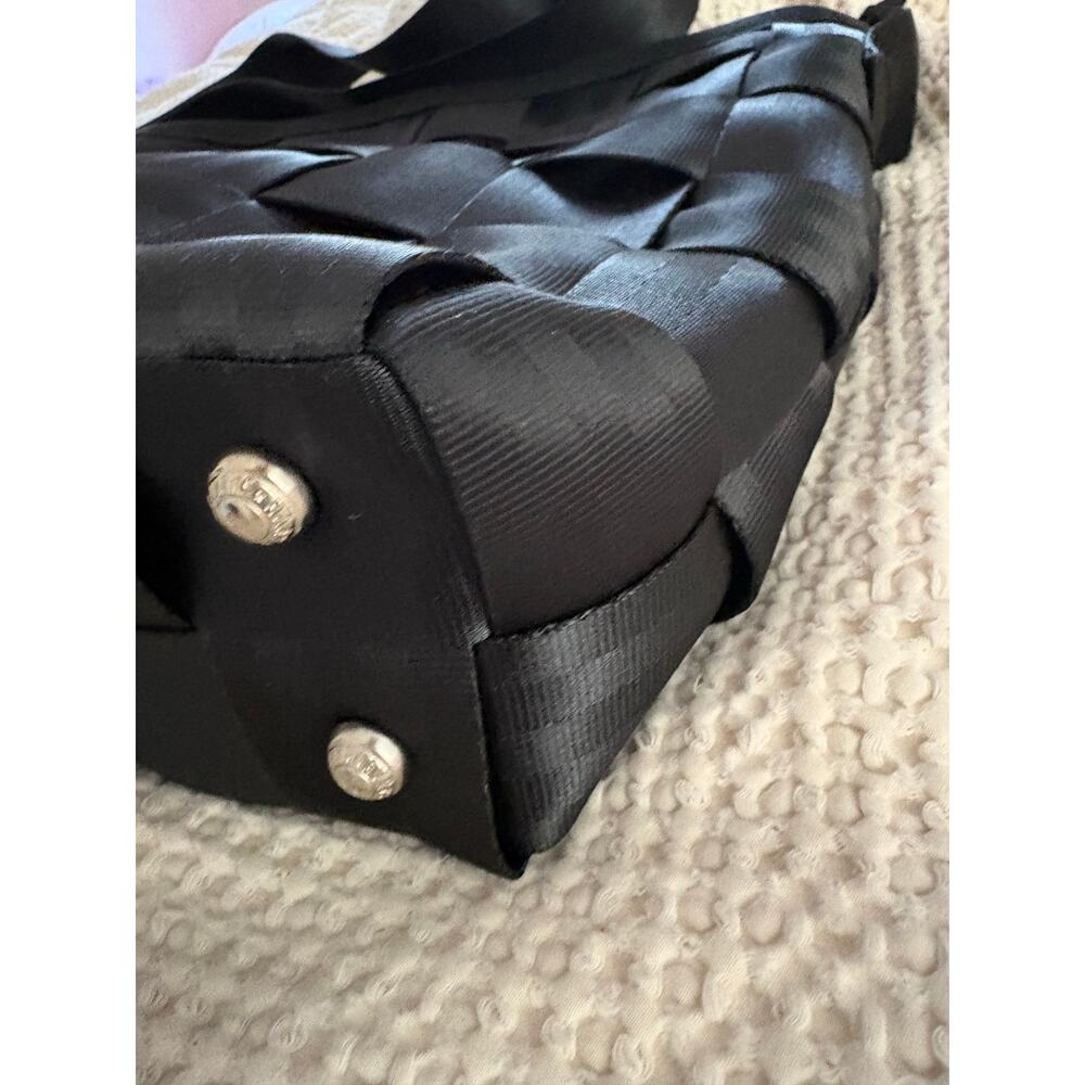 Harveys Seatbelt Bag Large Messenger Crossbody Black Woven USA Made large - Picture 7 of 14